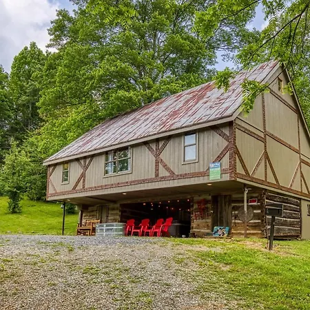 Barn At Buckhorn #2109 Villa